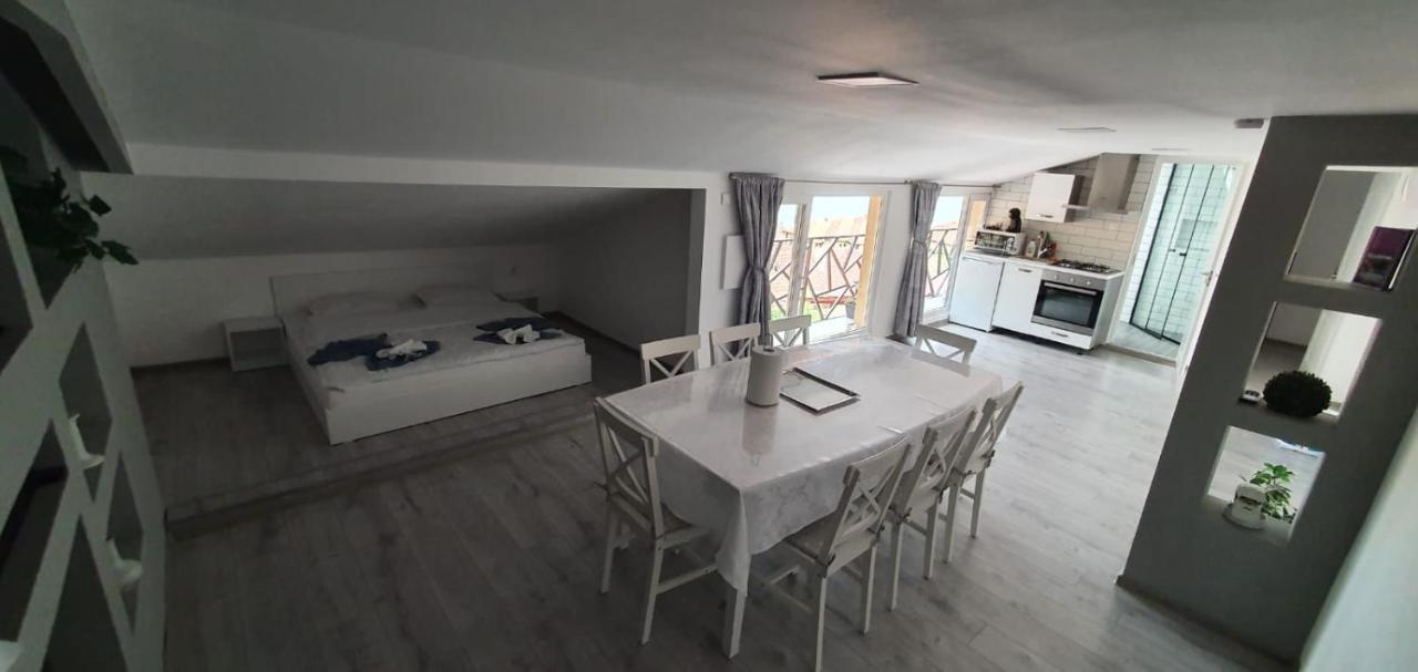Apartament La Sika Orşova Exterior foto